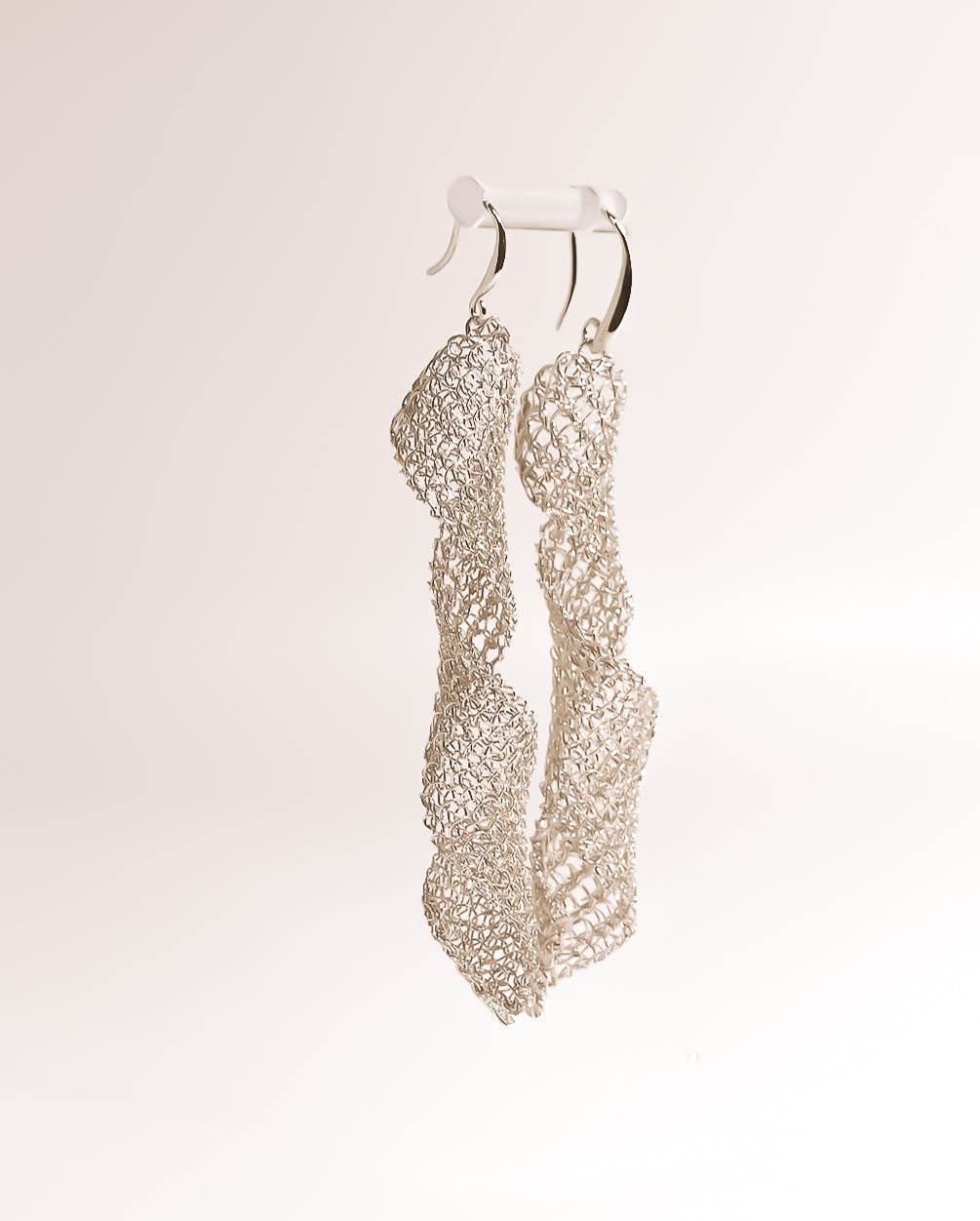 Boucles d’oreilles Spirale– Collection tissée Finition